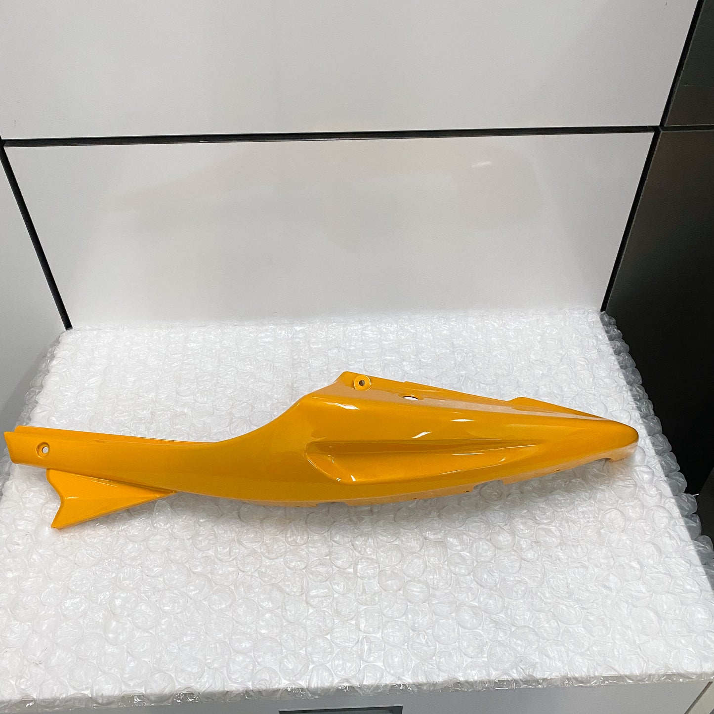 Hyosung Side Cover LH Yellow GT650 USED