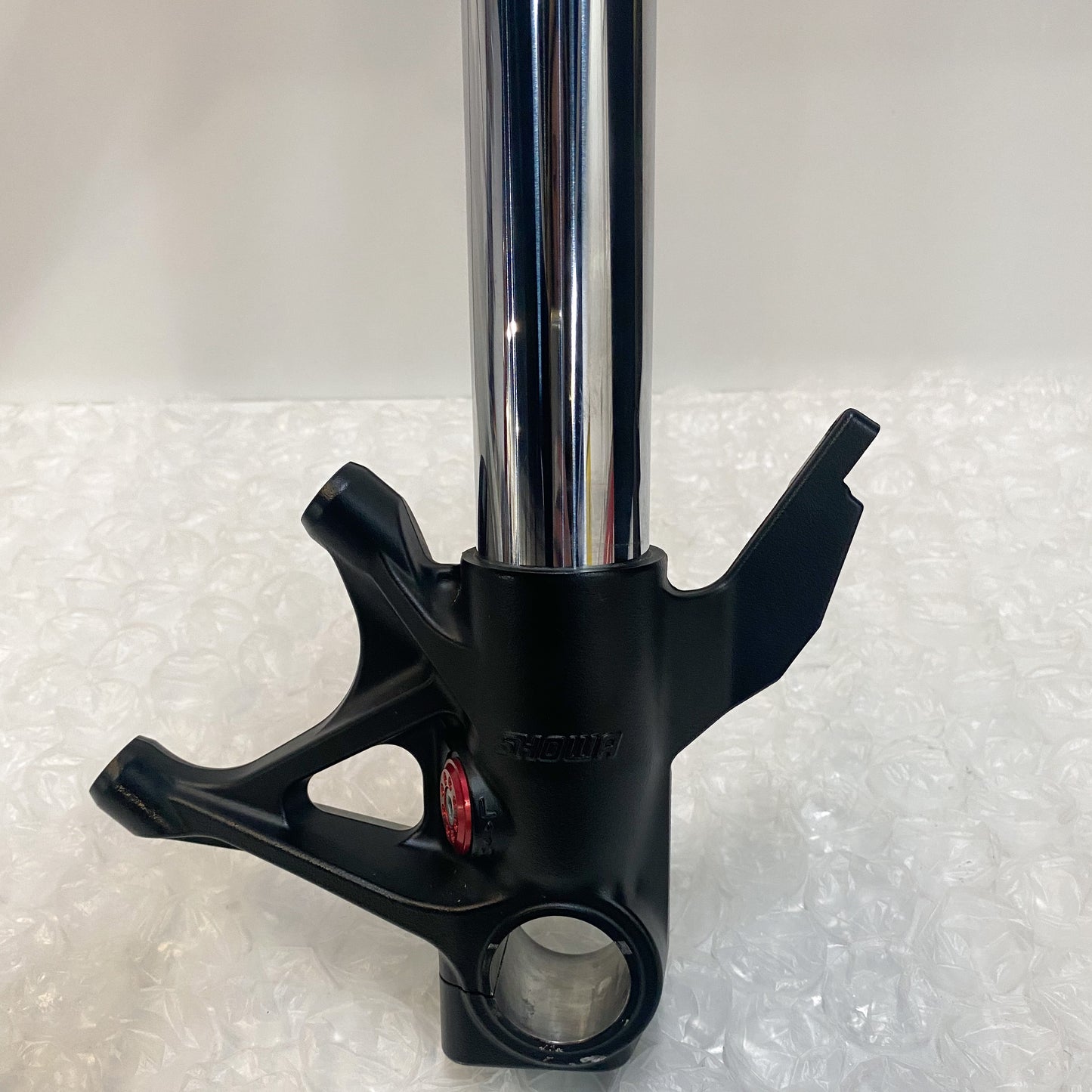 Ducati 899/959/V2/V4 Fork Bottom End + Sleeve Unit R.H. 34914071A USED