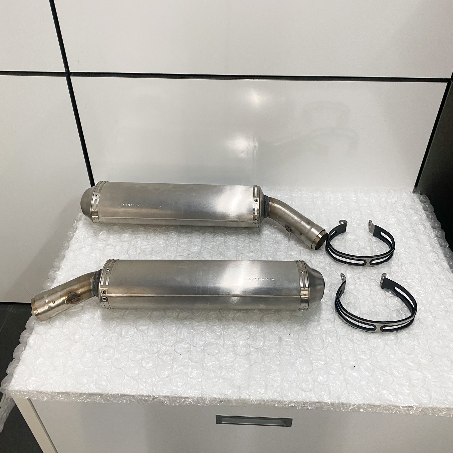 Ducati 848 EVO/848 EVO CORSE SE Stock OEM Exhaust Take-Off 57413171A & 57313171A (6)
