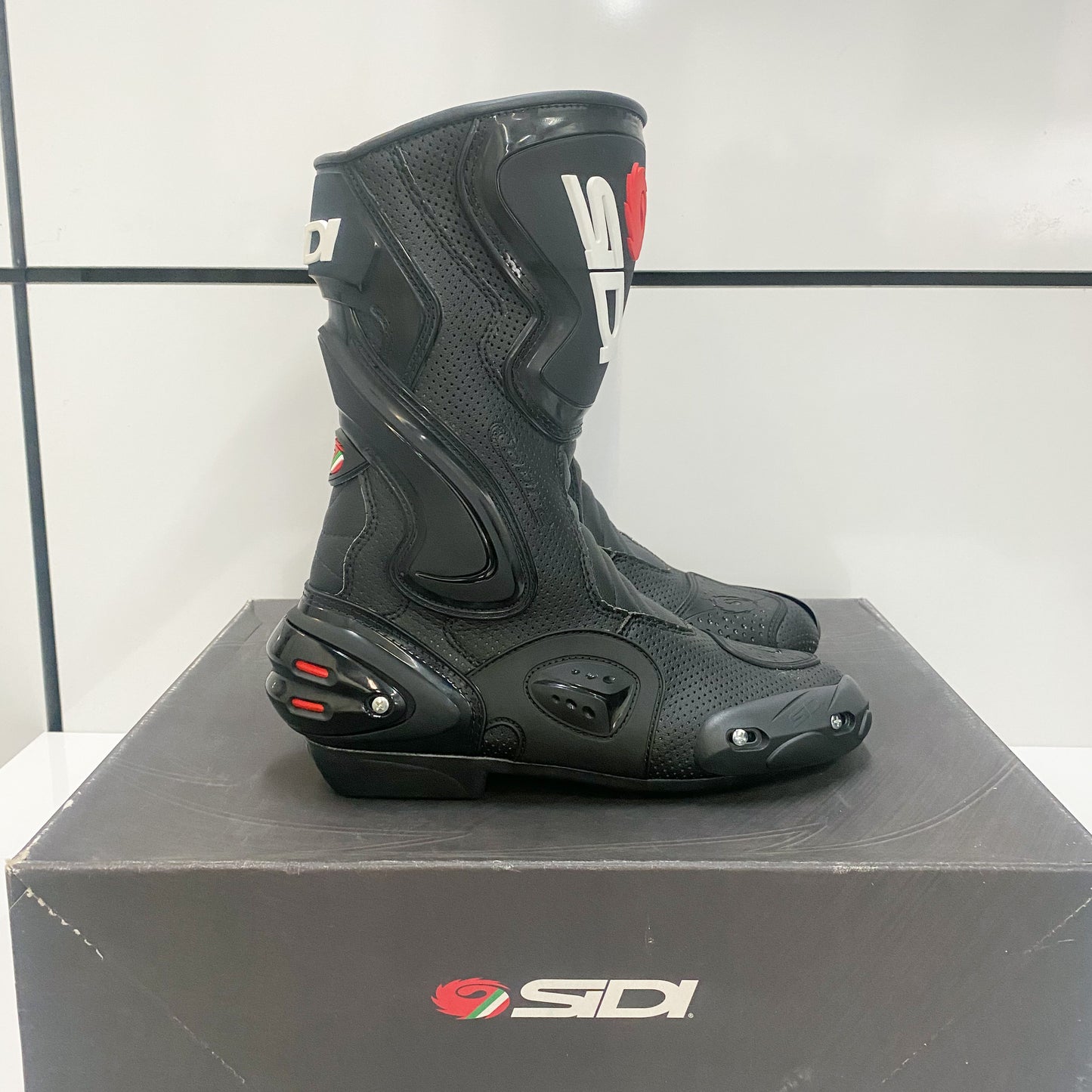 Sidi Cobra Air Motorcycle Boots Size 42 SIS-COA-BKBK-42 NOS