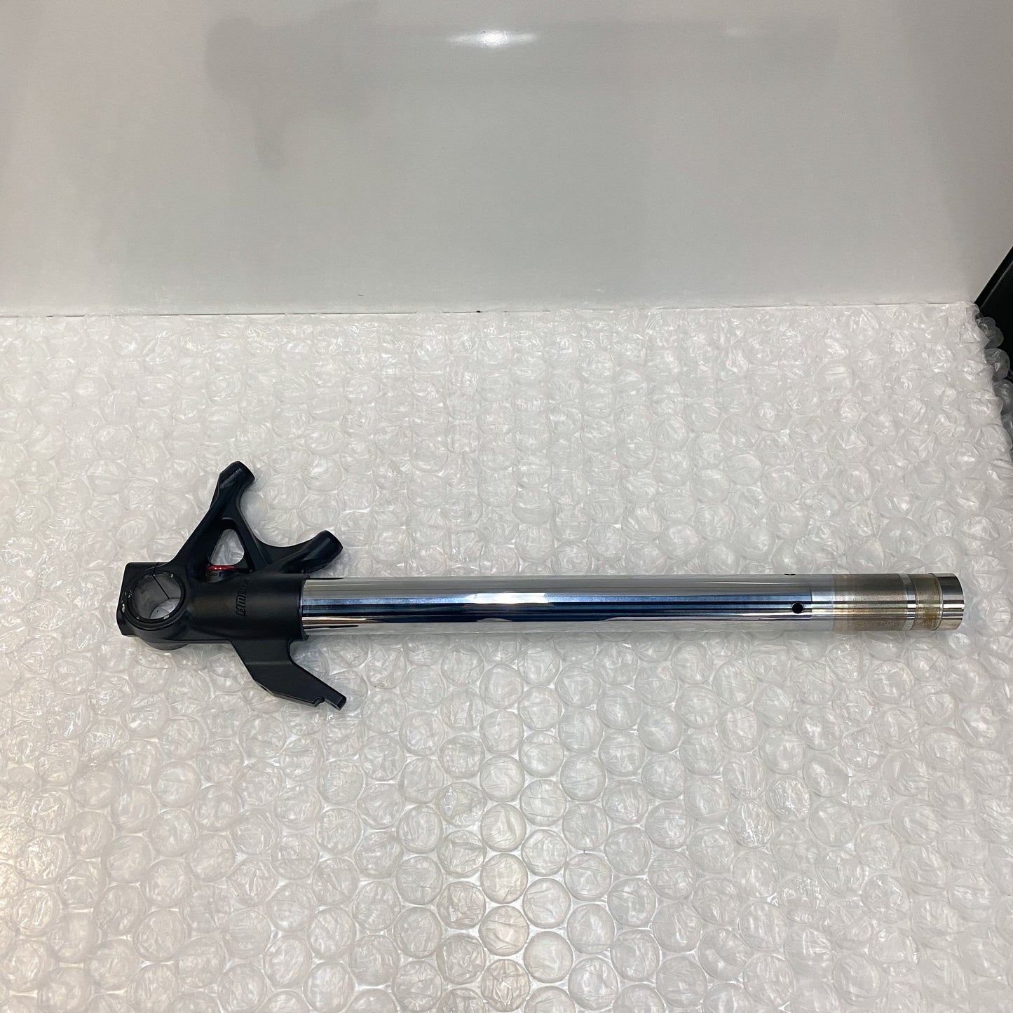 Ducati 899/959/V2/V4 Fork Bottom End + Sleeve Unit R.H. 34914071A USED