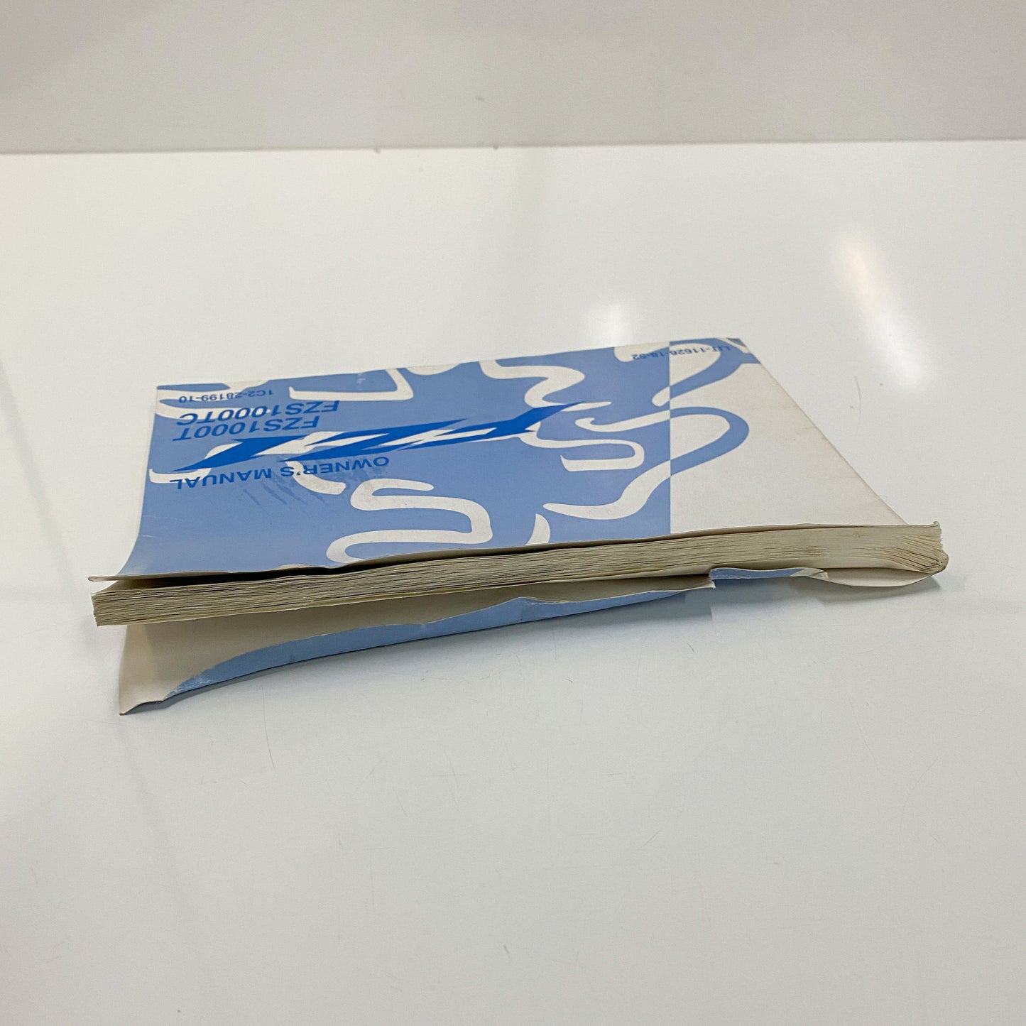 Yamaha FZS1000T/TC FZ1 2005 Owners Manual LIT-11626-18-52 NOS