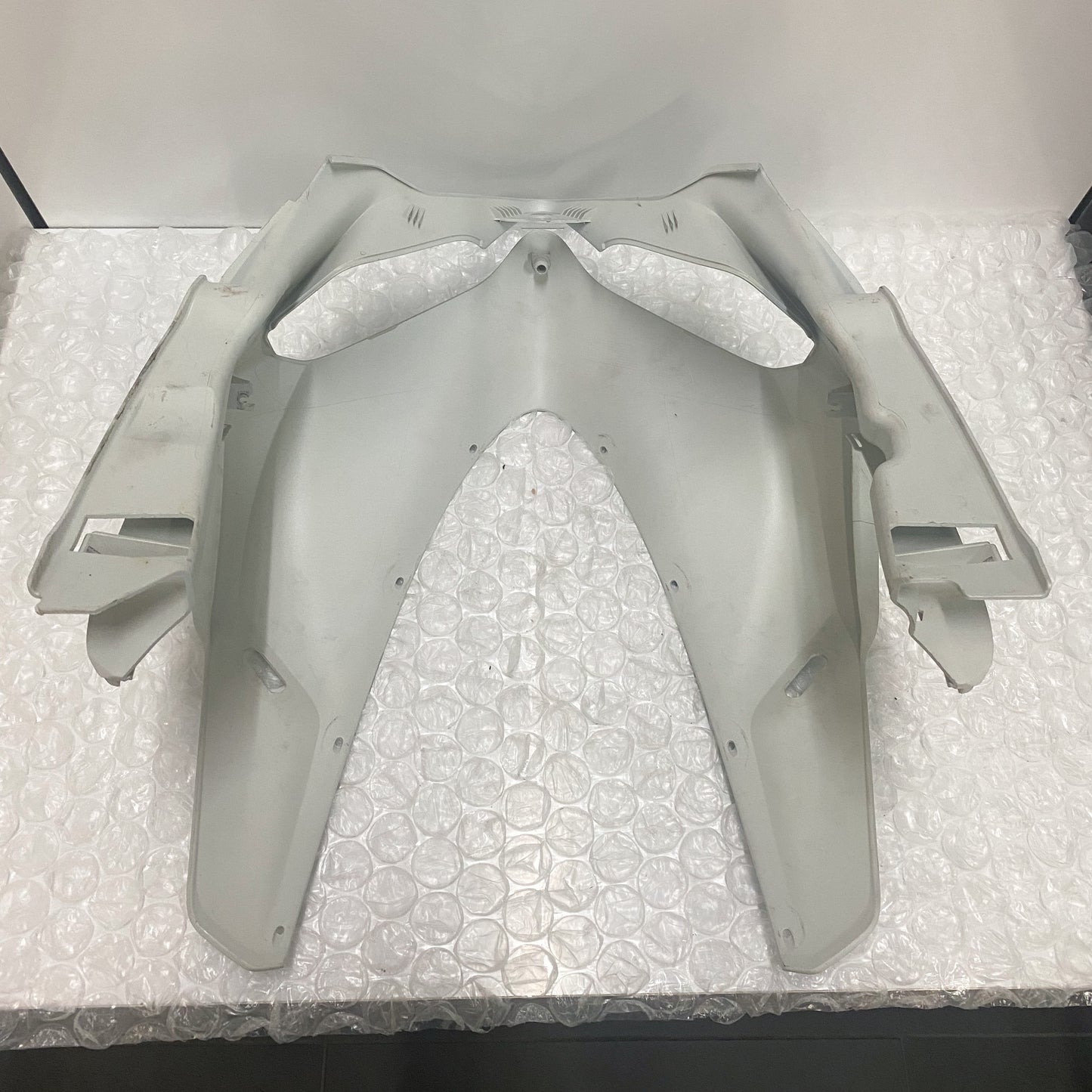 Ducati 959 Complete Headlight Fairing, White 481P3631AW USED