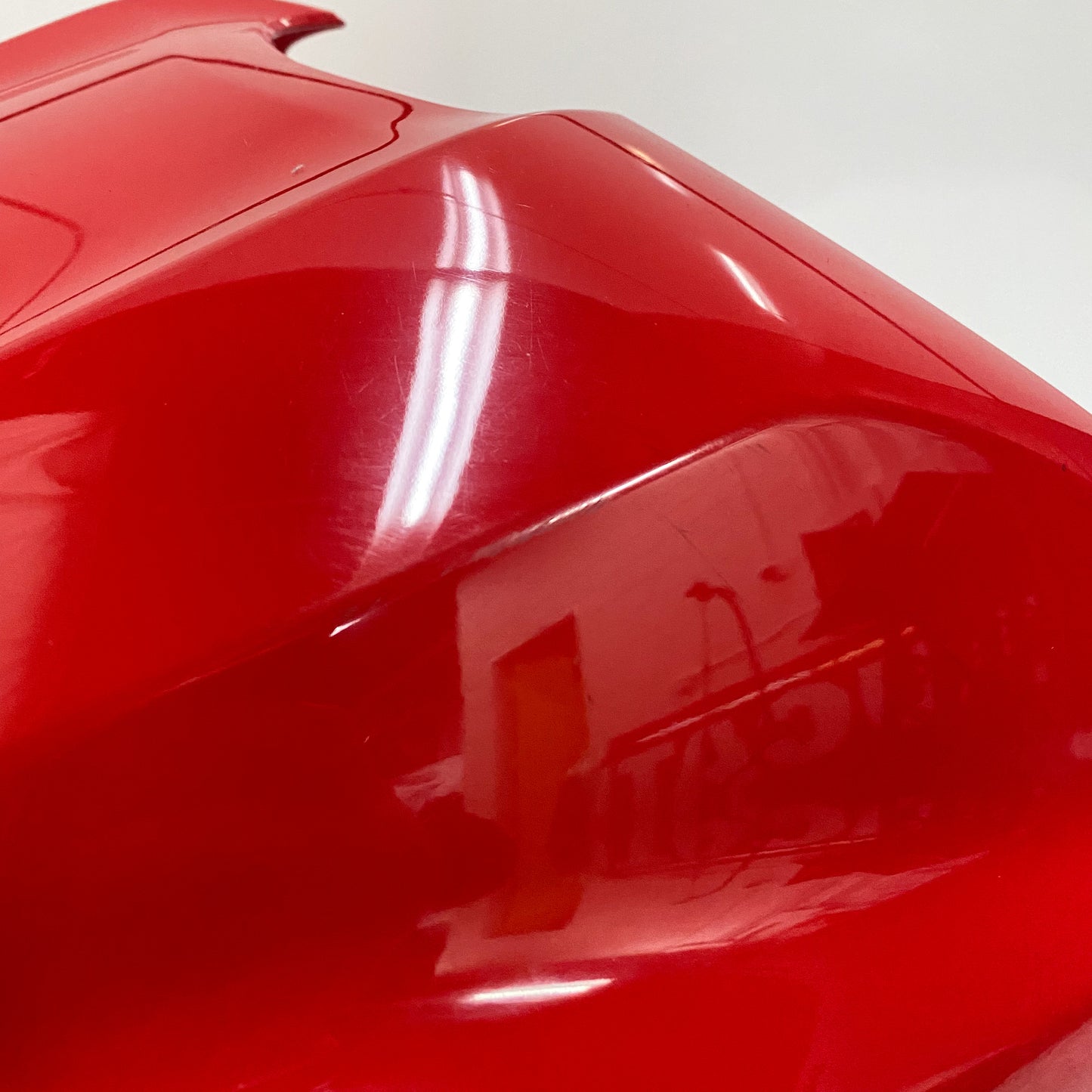 Ducati M1200 '14-'16 Seat Cowl, Red 595P2241AA Take -Off