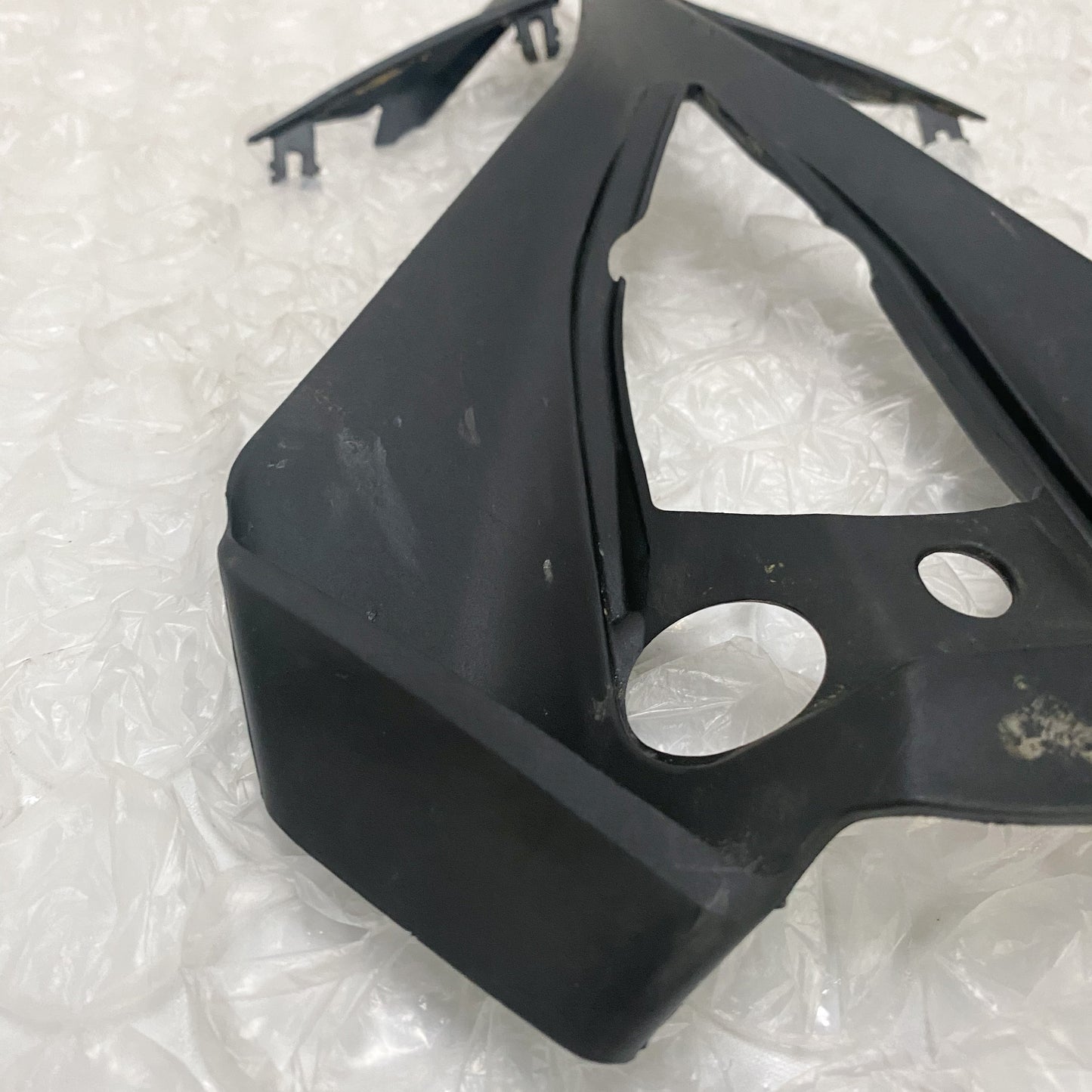 Ducati 1299/1199/ 959/R Cover, Lower Tail Light 4601C632A USED