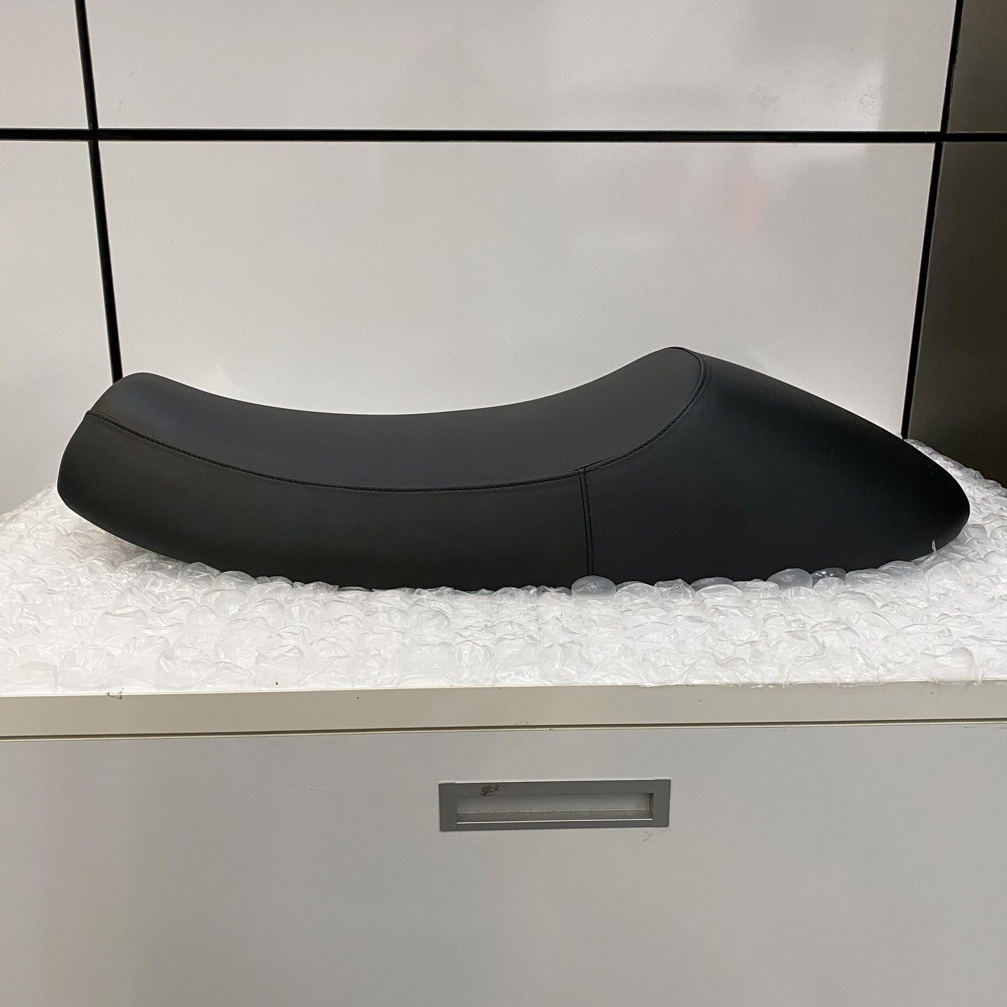 Triumph Single Seat A9700134