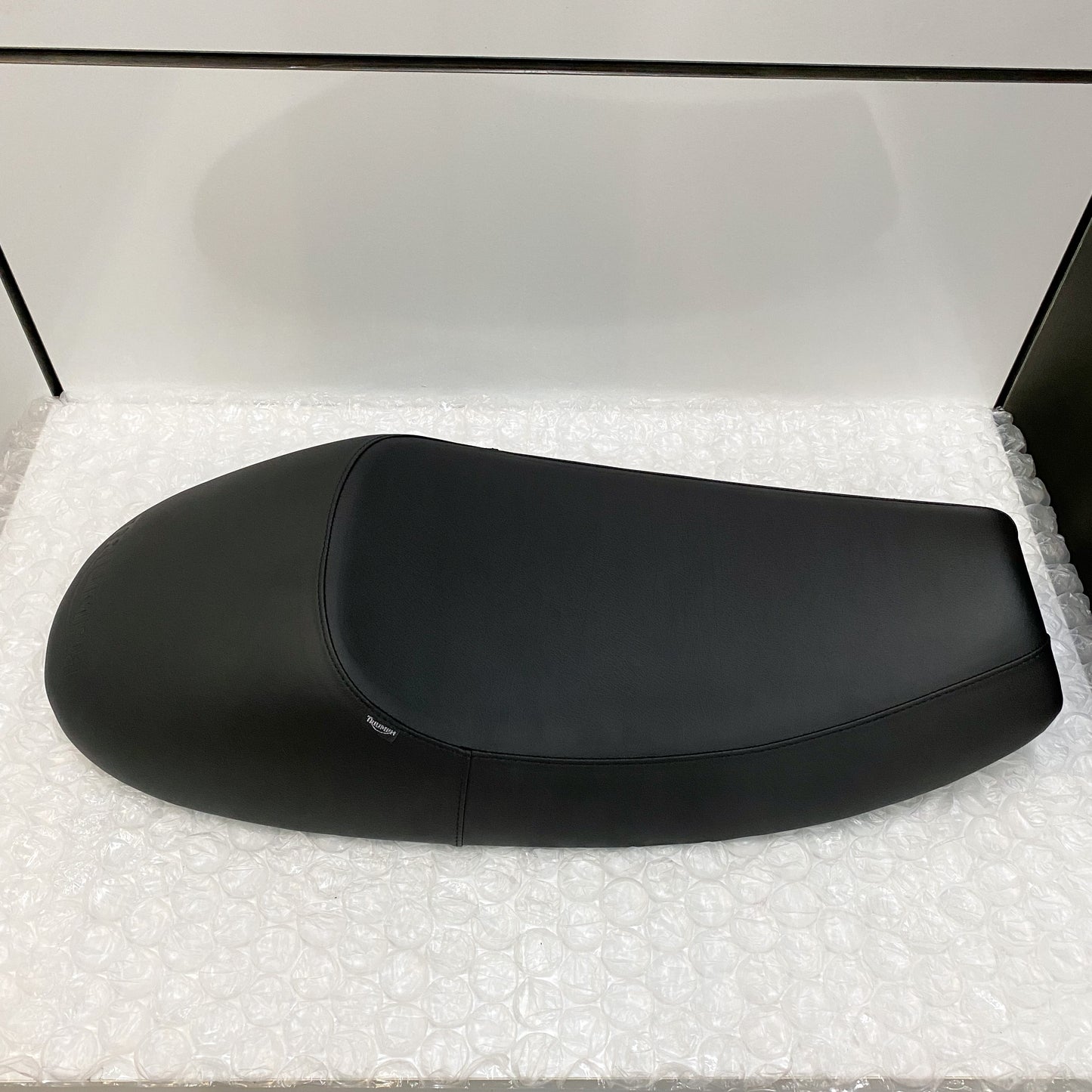 Triumph Single Seat A9700134