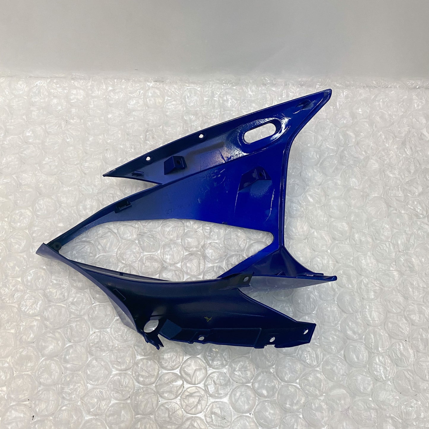 YAMAHA BODY, FRONT UPPER 2 2C0-2835H-01-P0