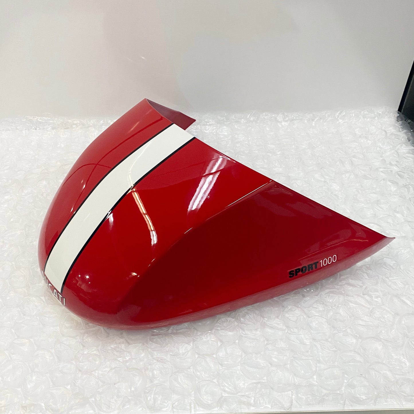 Ducati Sport 1000 Box Seat Tail, Red - 48310501CM Used