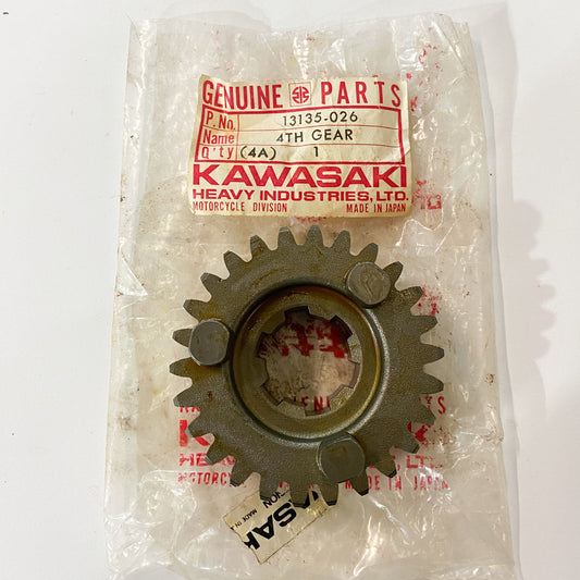 KAWASAKI 4TH GEAR,OUTPUT SHAFT 13135-026