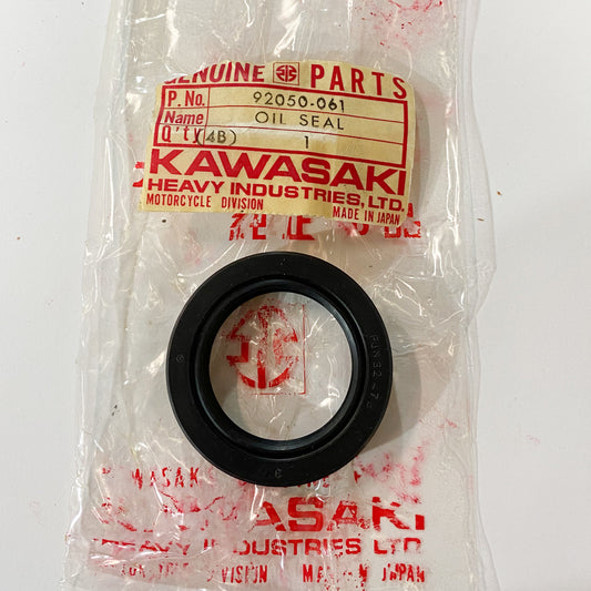 KAWASAKI OIL SEAL 92050-061