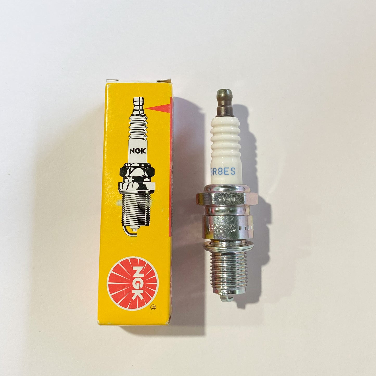 NGK 3961 BR8ES NICKEL SPARK PLUG