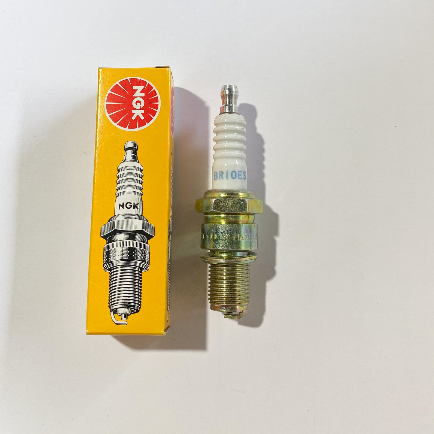 NGK 4832 BR10ES NICKEL SPARK PLUG