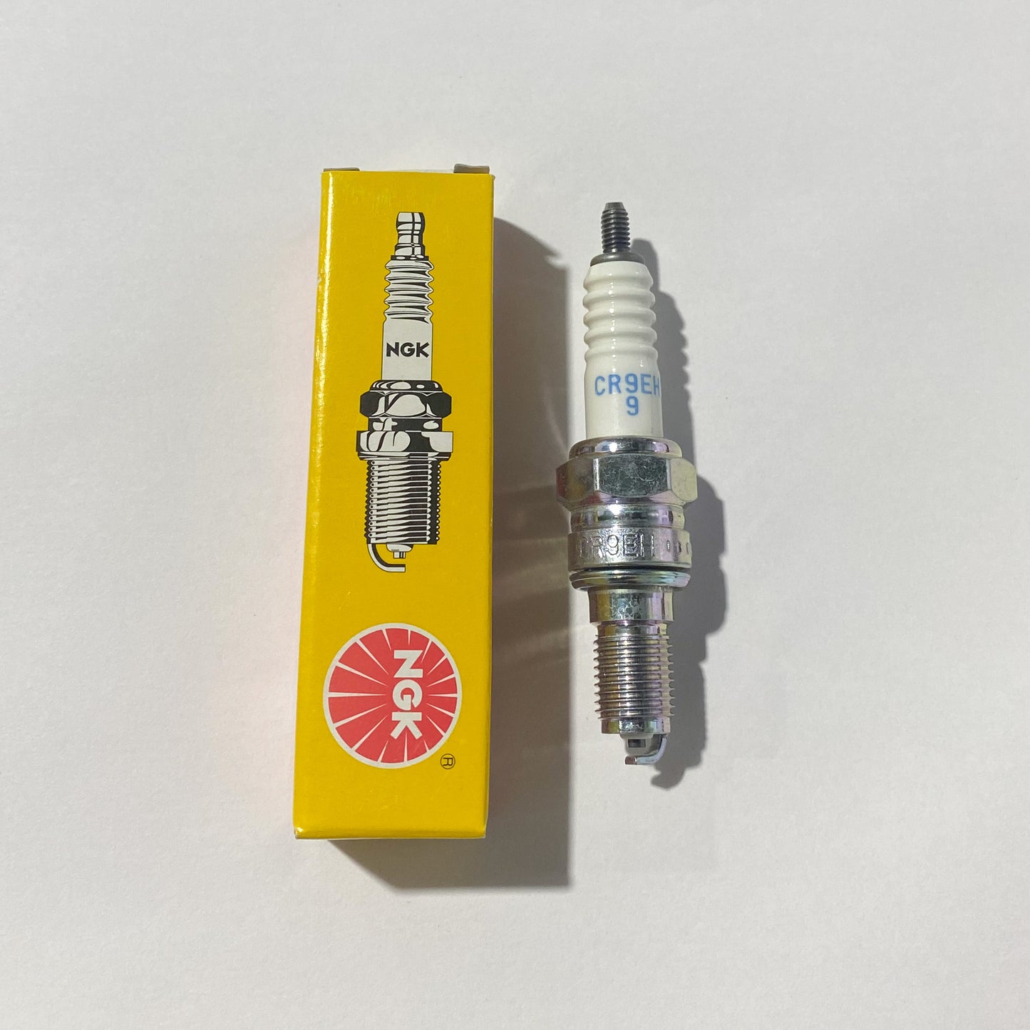 NGK 7502 CR9EH-9 NICKEL SPARK PLUG