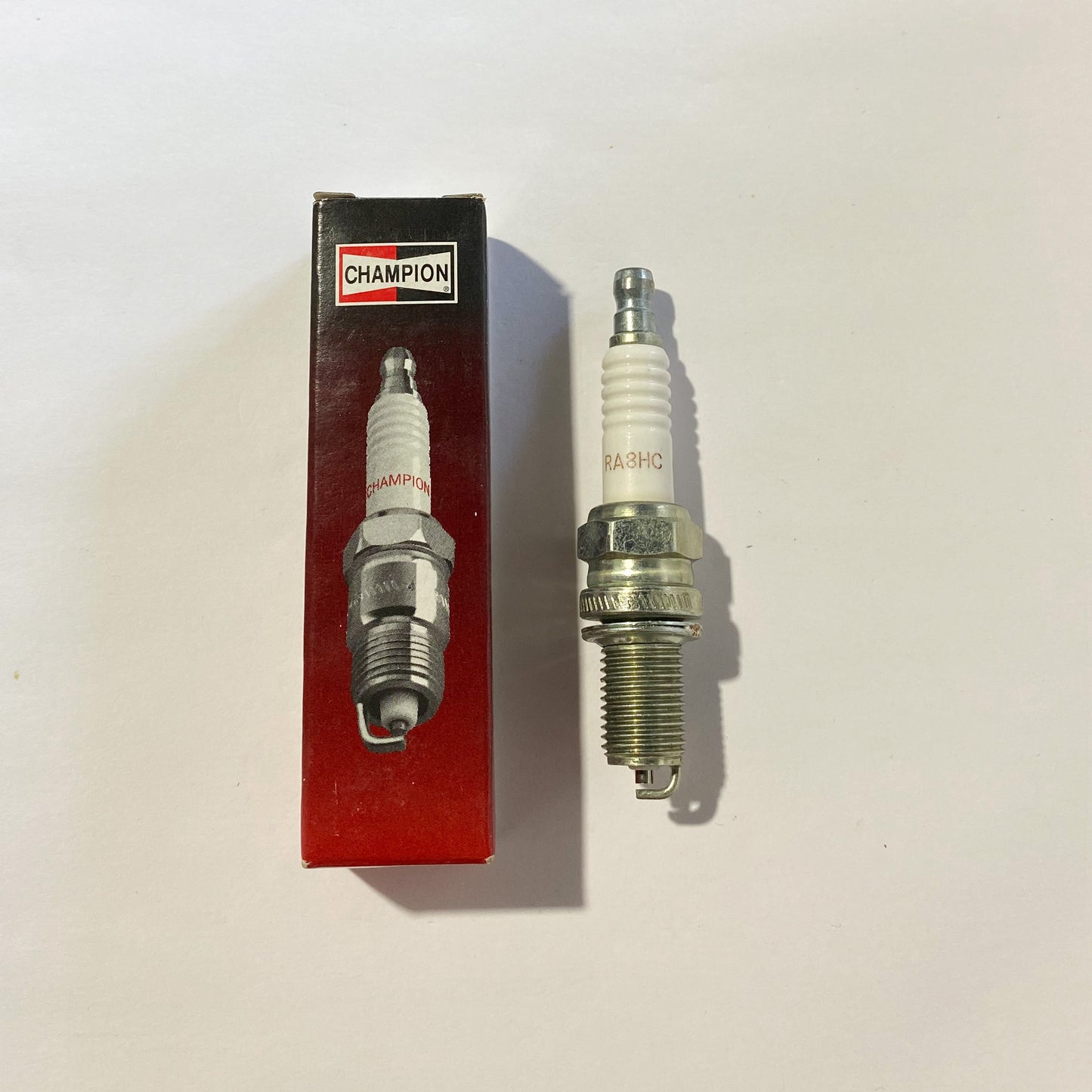 CHAMPION 810 RA8HC SPARK PLUG