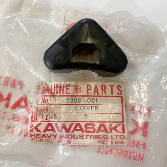 KAWASAKI  HEADLIGHT SOCKET COVER 23081-001