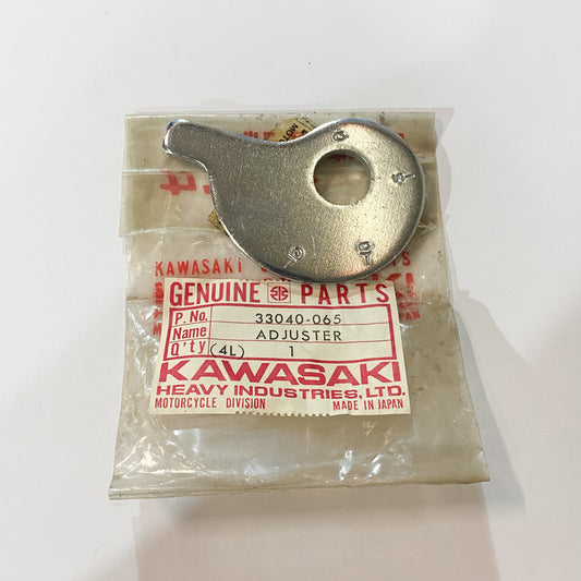 KAWASAKI ADJUSTER,R.H CHAIN 33040-065