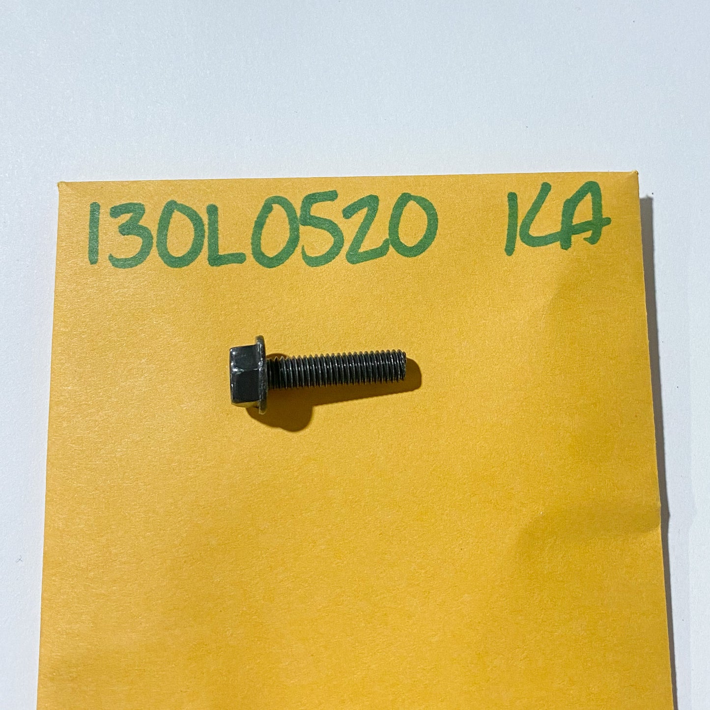 KAWASAKI BOLT-FLANGED,5X20 130L0520