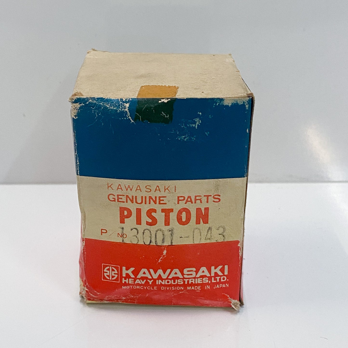 KAWASAKI PISTON,STD 13001-043