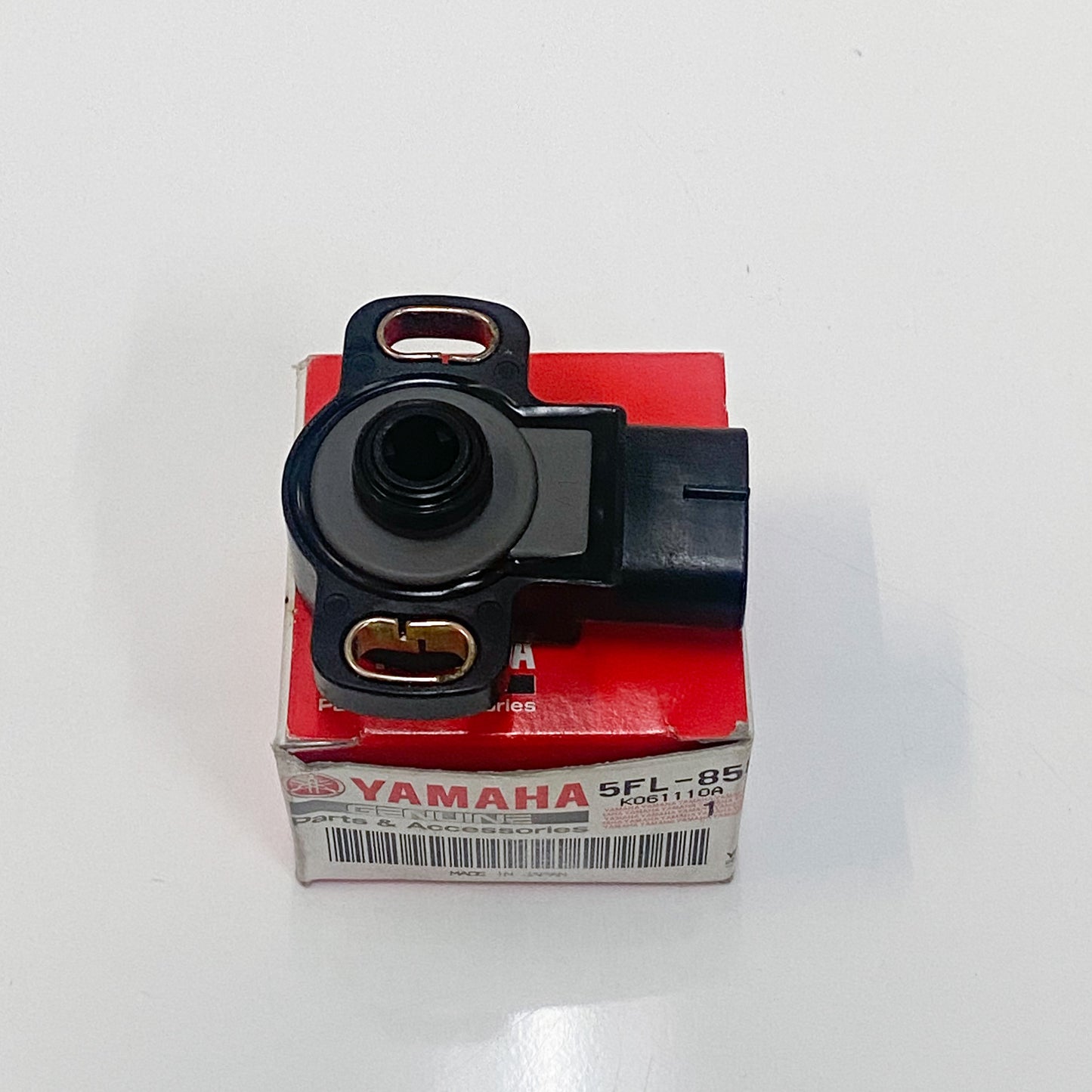 YAMAHA THROTTLE SENSOR ASSY 5FL-85885-02-00 NOS