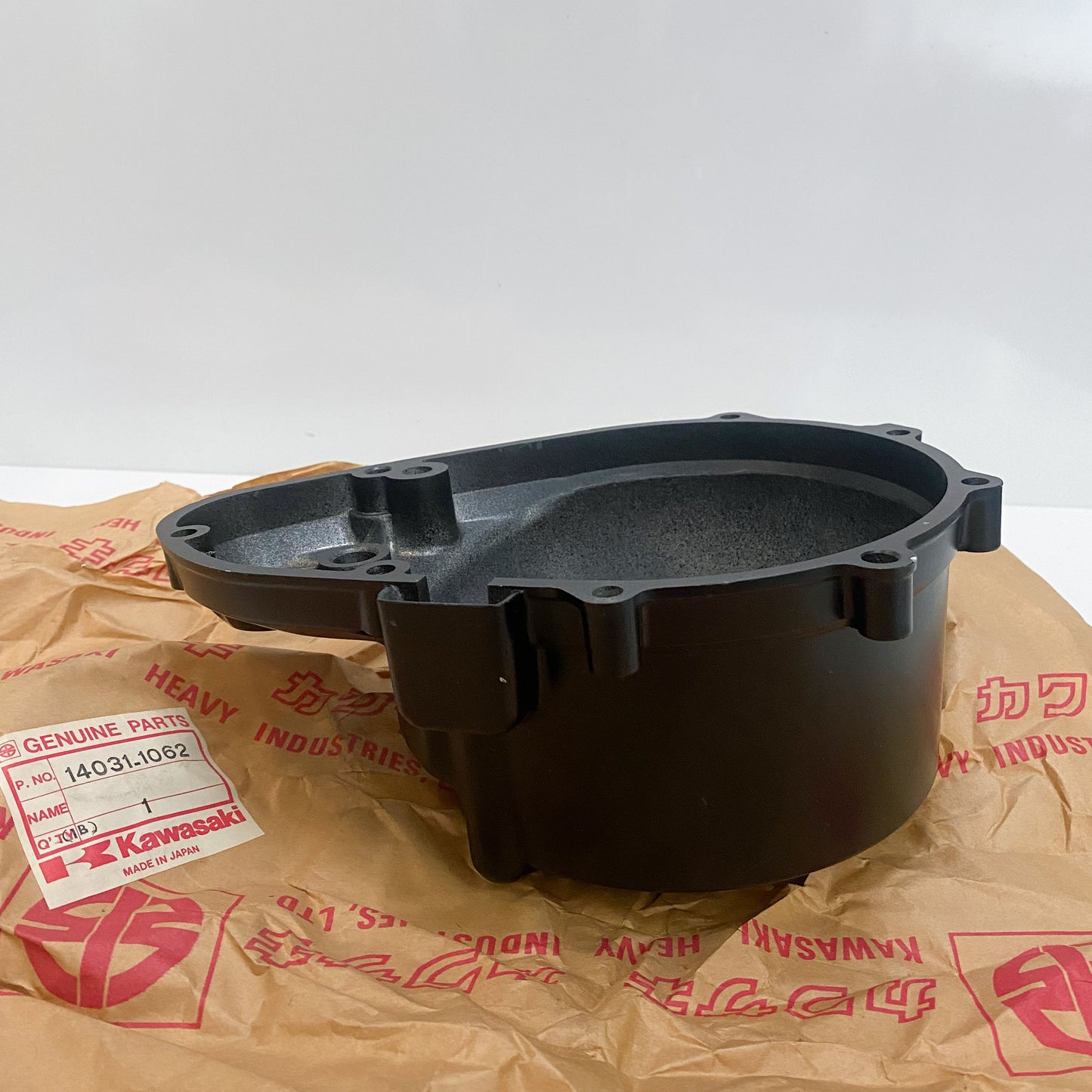 NOS KAWASAKI COVER-GENERATOR,BLACK 14031-1062