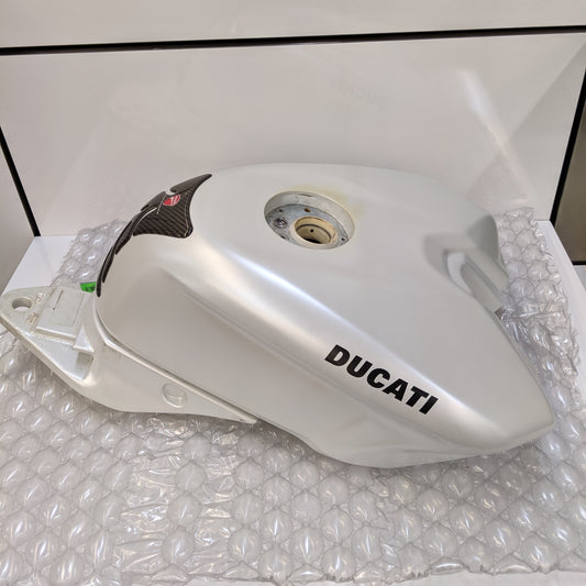 Ducati 848 Used Gas Tank 58611831AW