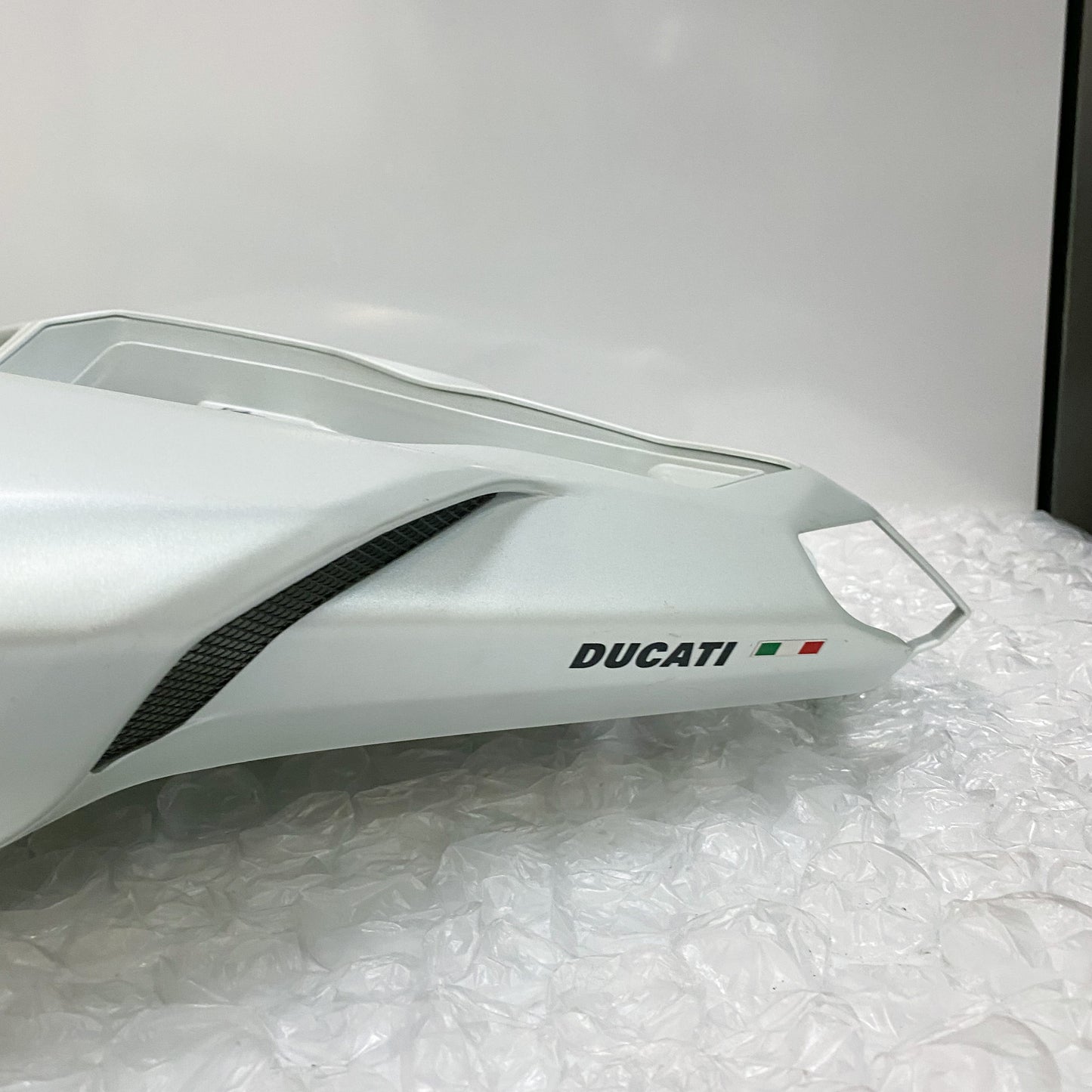 Ducati 848 EVO Rear Tail Guard White 48321701AW USED
