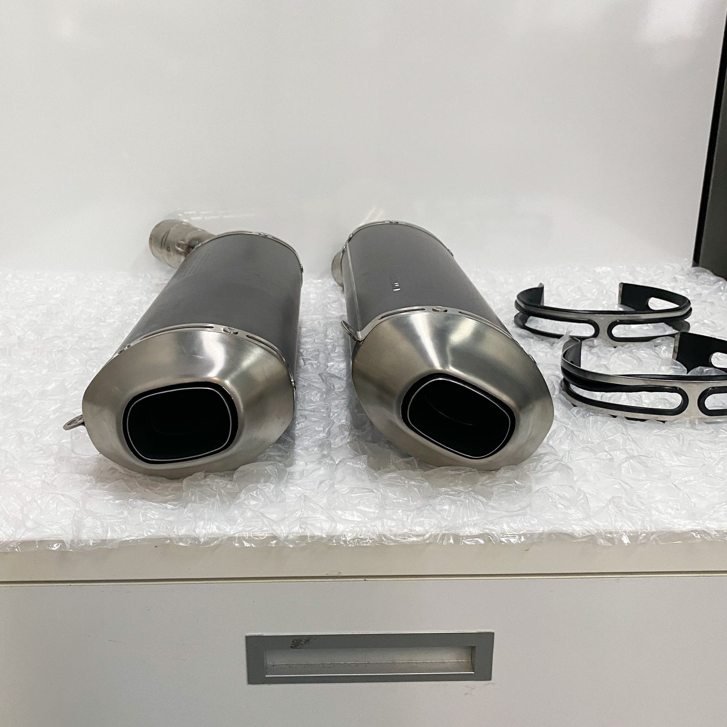 Ducati 1098S/1198S Stock OEM Exhaust Take-Off 57411963D & 57311993D (1)