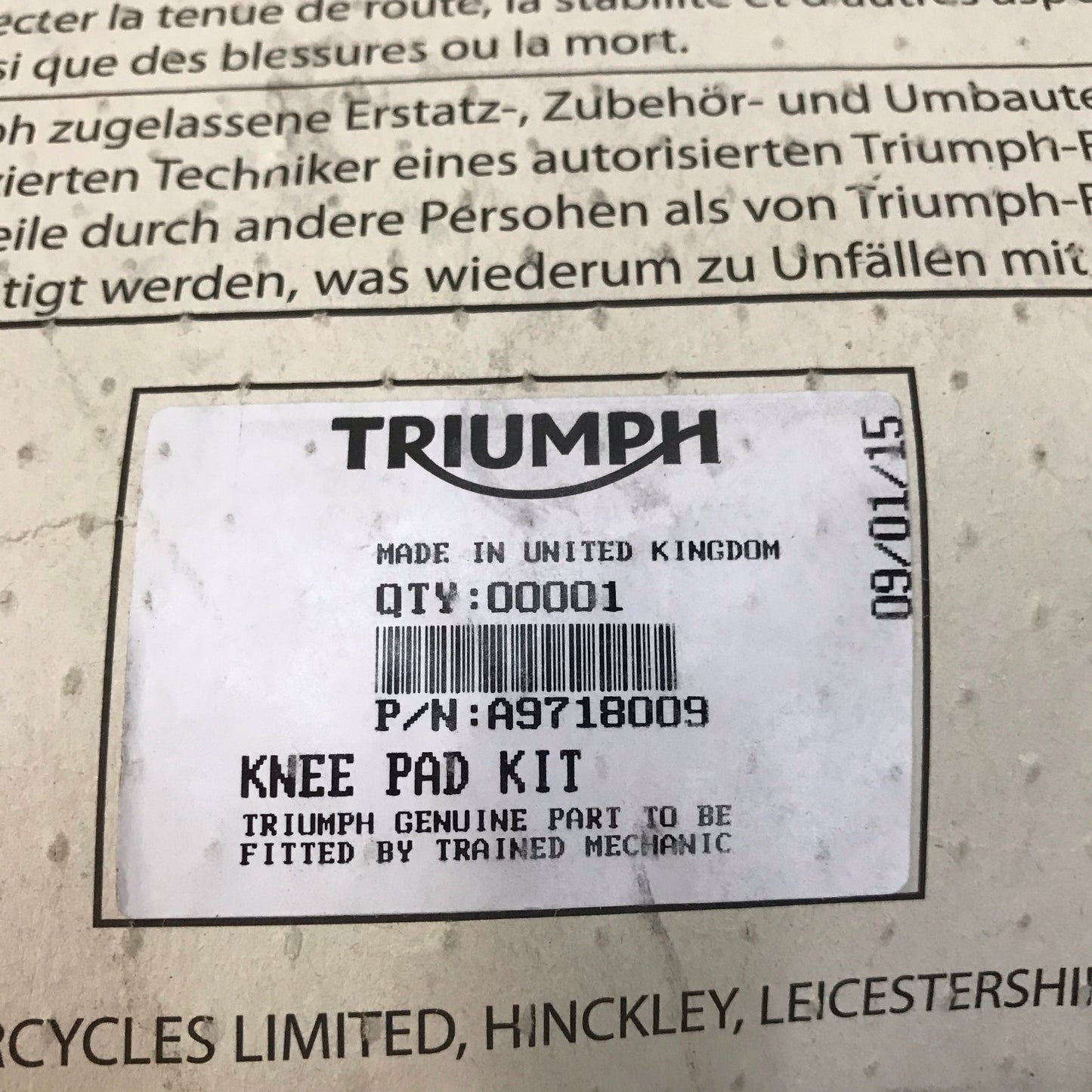 Triumph Knee Pad Kit A9718009