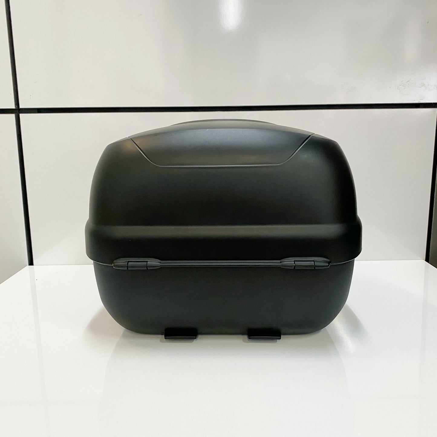 GIVI E30 TOP CASE MATTE BLACK, NEW OPEN BOX