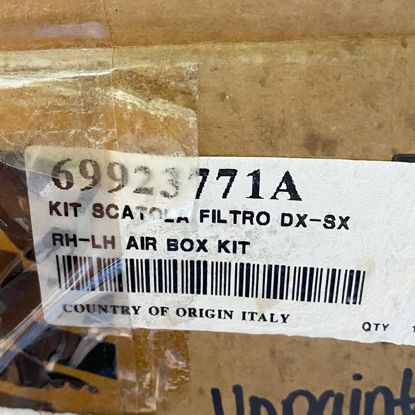Ducati 996/748/998 Air Filter Cover Box Kit 69923771A