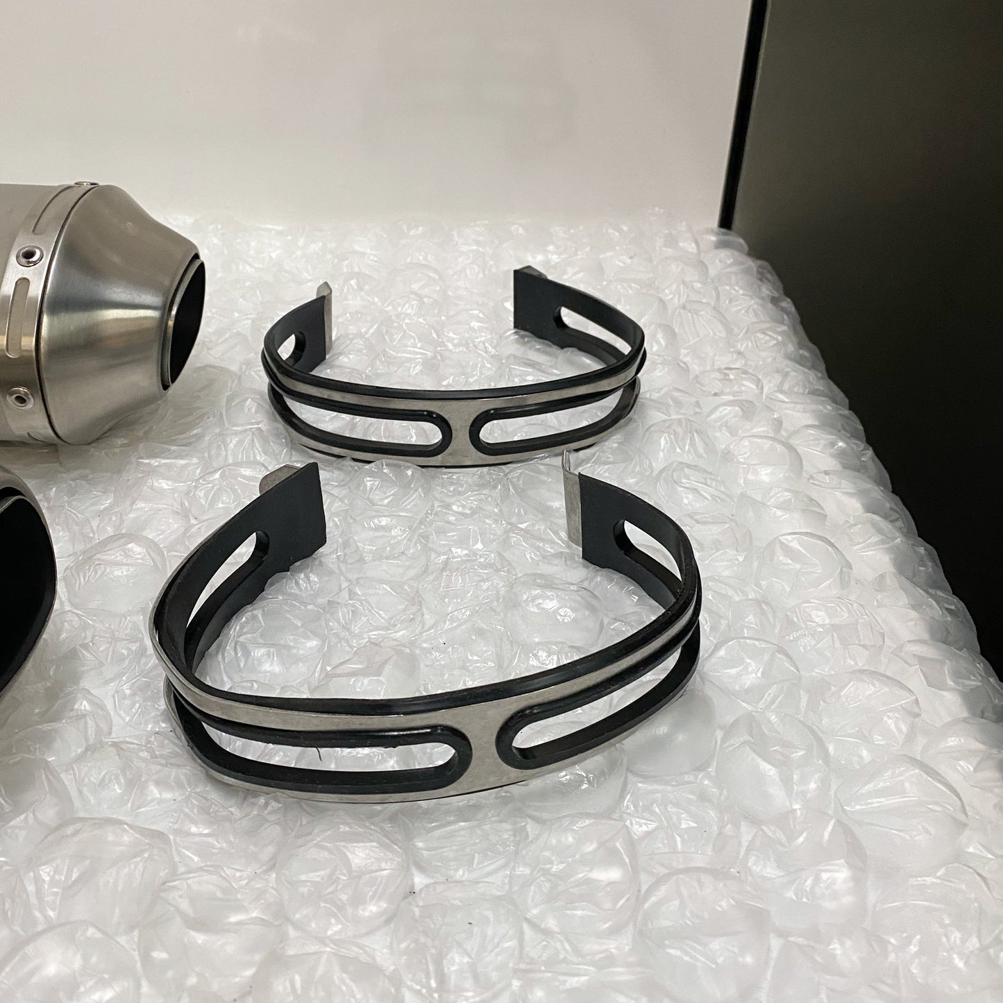 Ducati 848 EVO/848 EVO CORSE SE Stock OEM Exhaust Take-Off 57413171A & 57313171A (3)