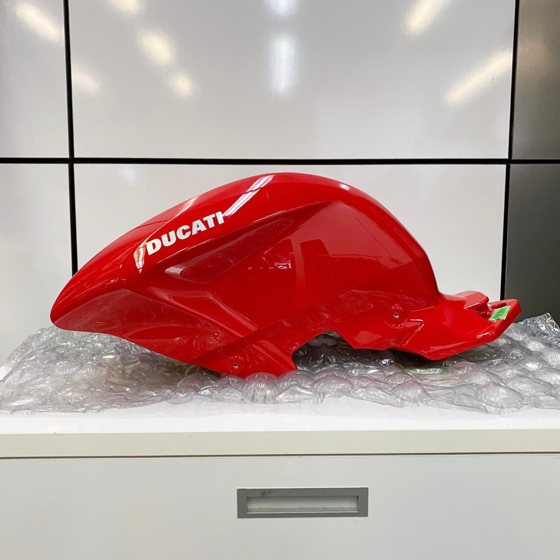 Ducati Streetfighter 1098/1098S Gas Tank, RED 58611861AA USED