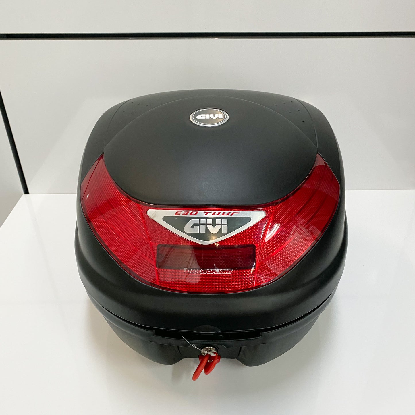 GIVI E30 TOP CASE MATTE BLACK, NEW OPEN BOX