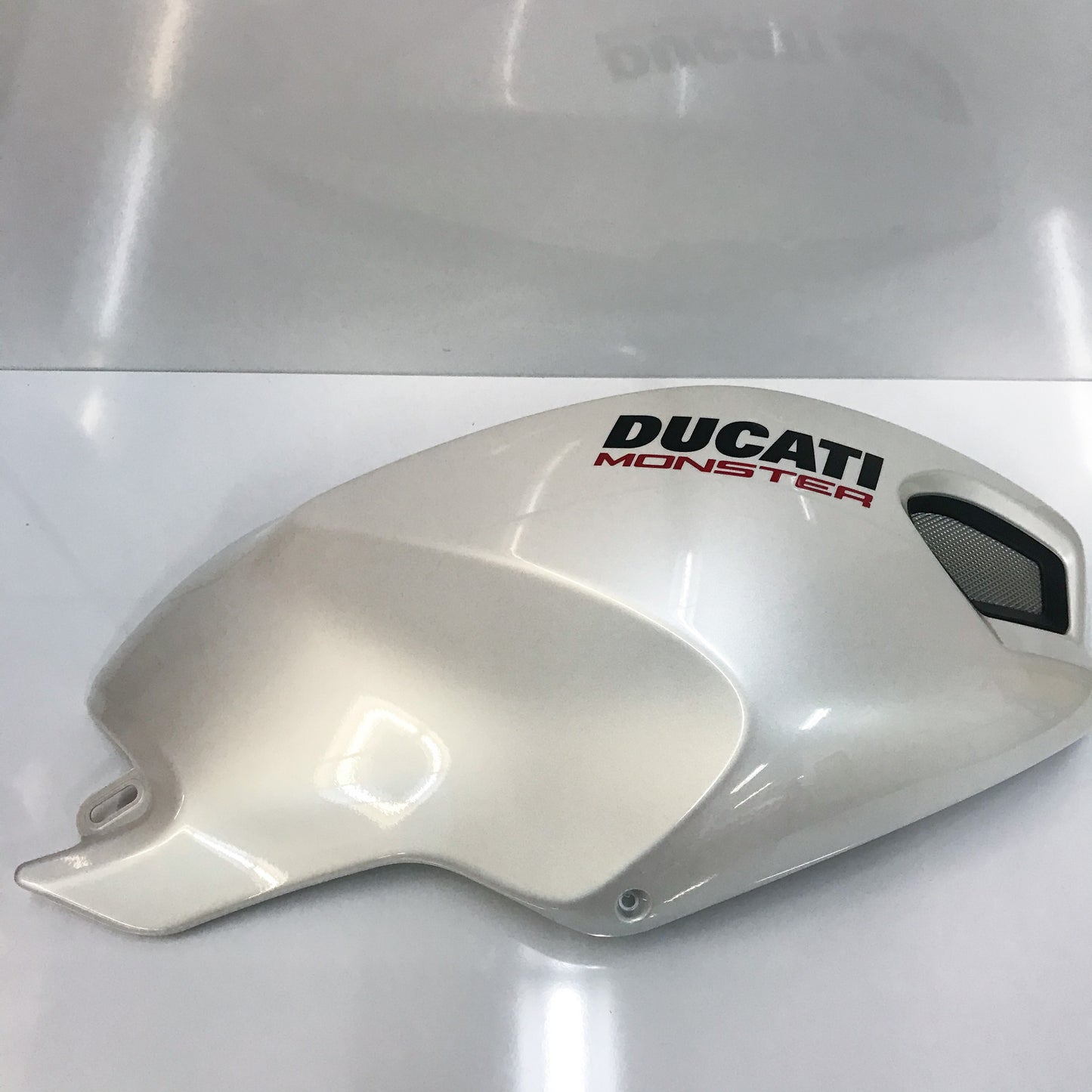 Ducati Monster R/H Tank Cover Pearl White 48012591CW