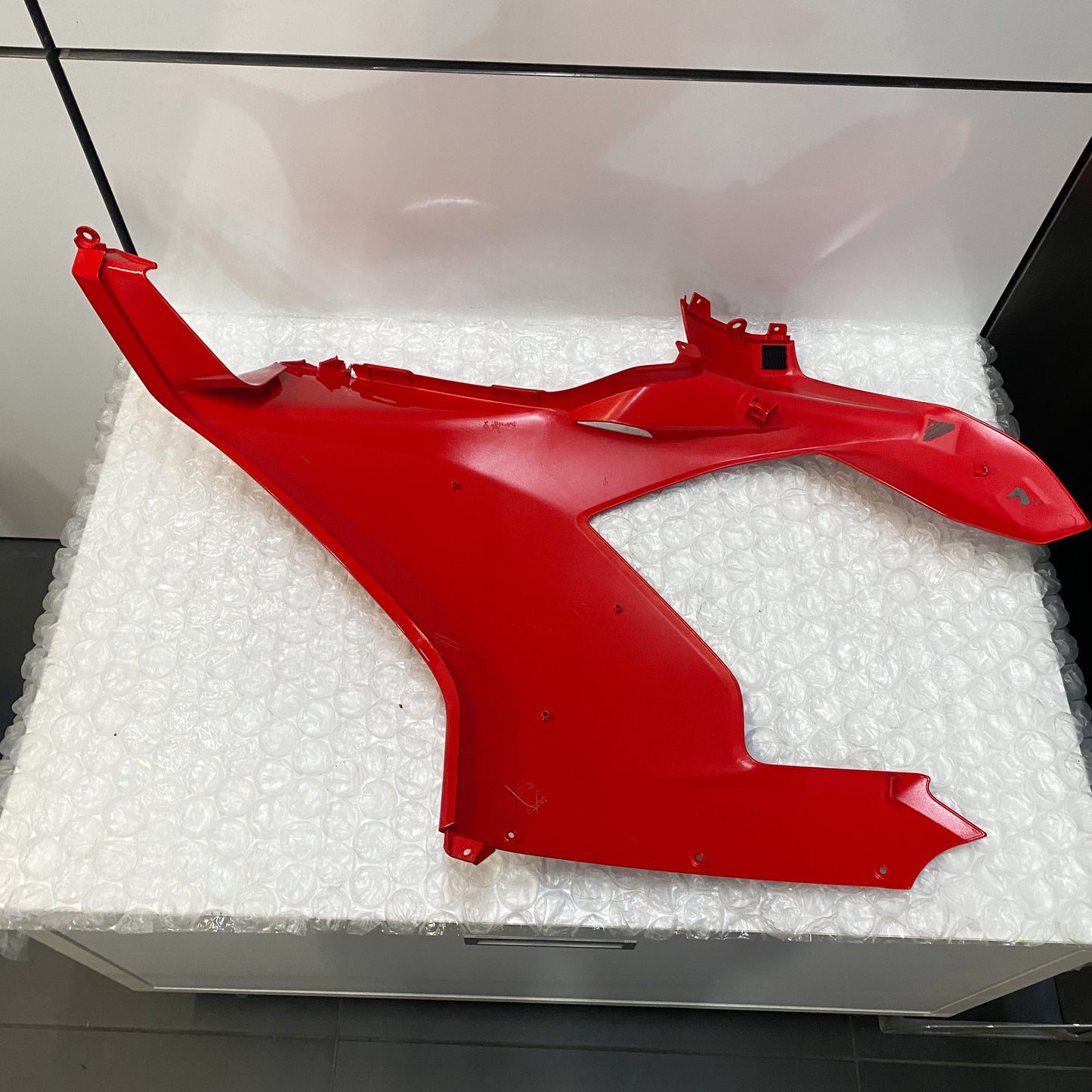 Ducati Panigale V4S Right Upper Fairing Red, 48019172AA USED