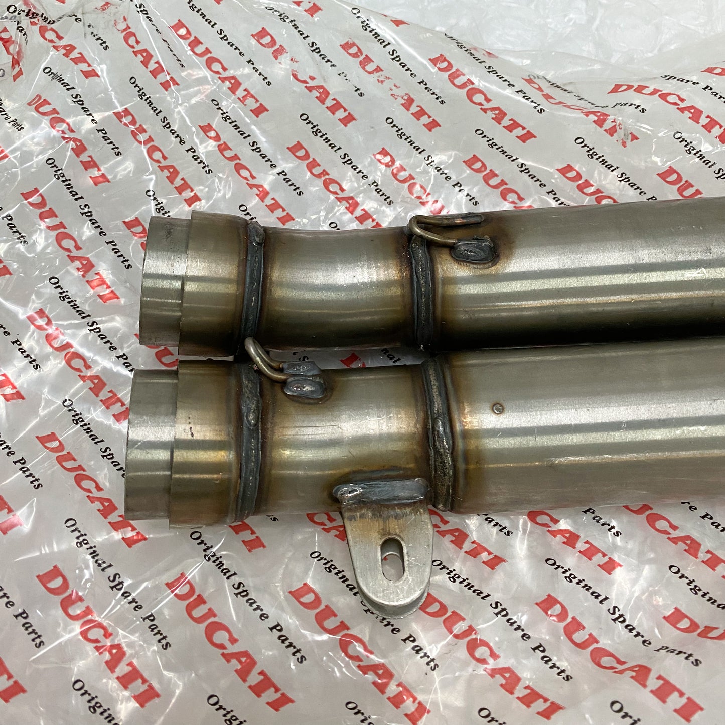 Ducati 748/916/996 Exhaust Pipe Take-Off 57010301A