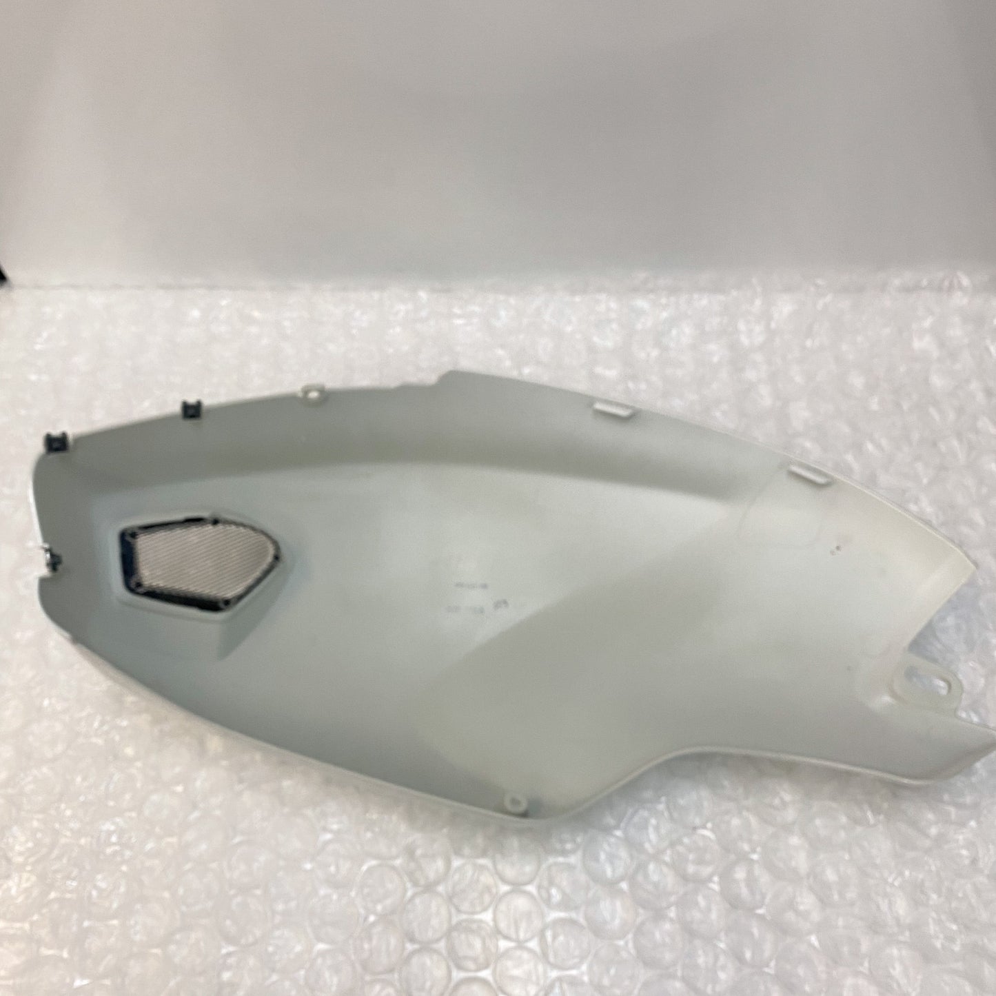 Ducati Monster R/H Tank Cover Pearl White 48012591CW